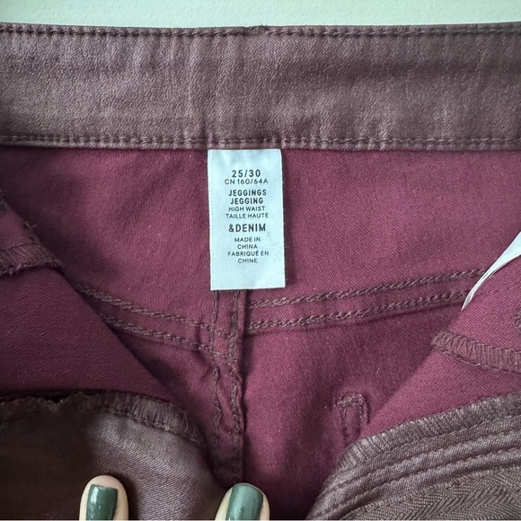 H&M DENIM HIGH WAIST JEGGINGS & DENIM COATED SKINNY PANTS PLUM COLOR SIZE 25 - Picture 5 of 6